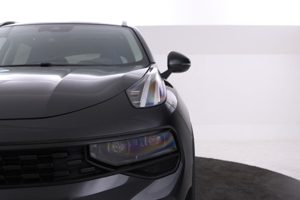 Lynk & Co 01 1.5 360 Camera, Panorama dak, Apple / Android carplay.