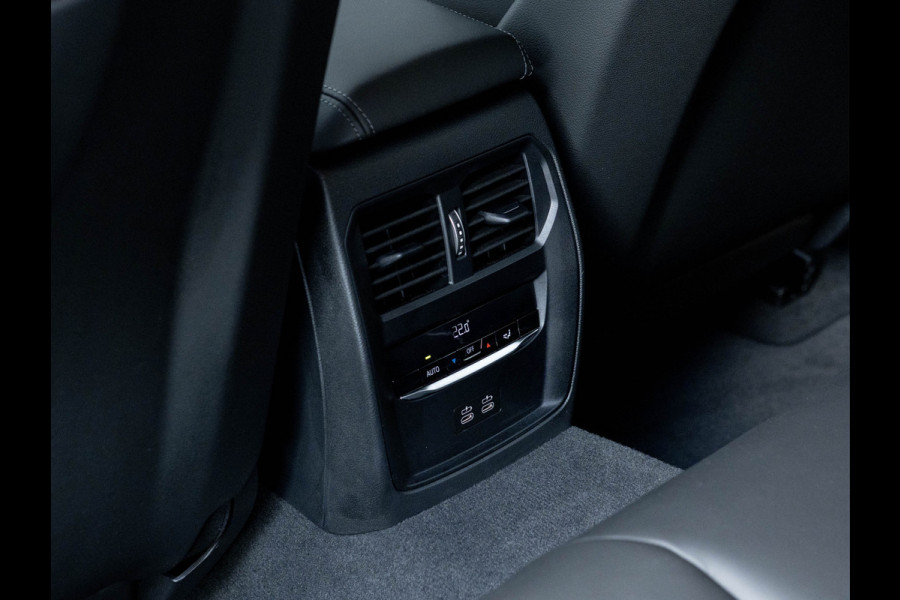 BMW 3 Serie Touring M3 xDrive Competition - Facelift - Head-up - M-Driver Pack