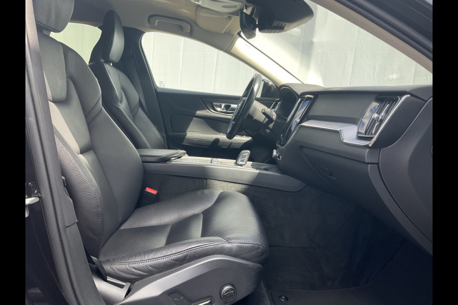 Volvo V60 2.0 B3 Aut8 Business Pro Leer Trekhaak(1800) BLIS Stoel/Stuurverw. 1Eig Intellisafe