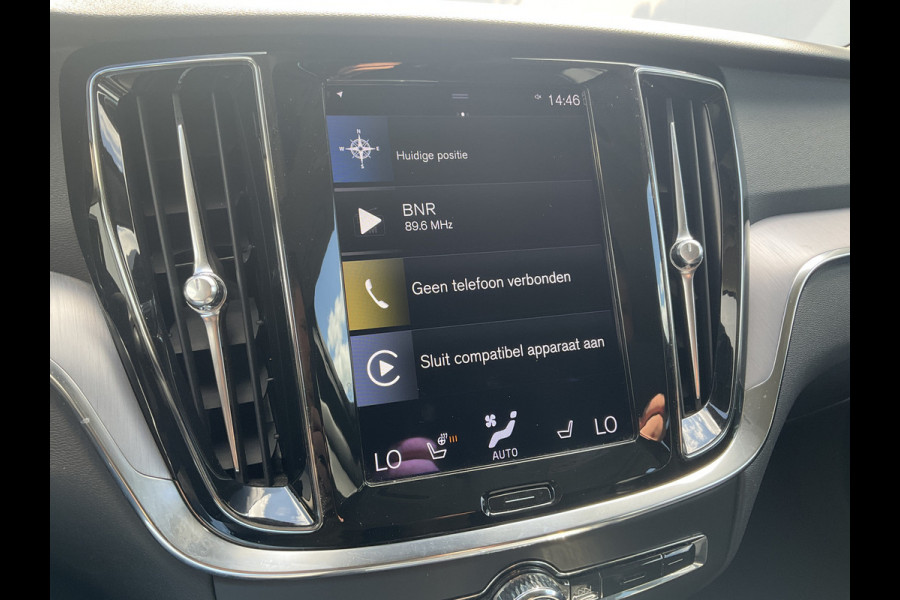 Volvo V60 2.0 B3 Aut8 Business Pro Leer Trekhaak(1800) BLIS Stoel/Stuurverw. 1Eig Intellisafe