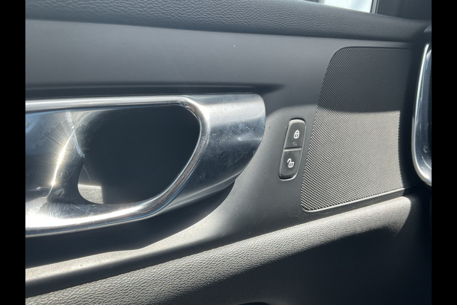 Volvo V60 2.0 B3 Aut8 Business Pro Leer Trekhaak(1800) BLIS Stoel/Stuurverw. 1Eig Intellisafe