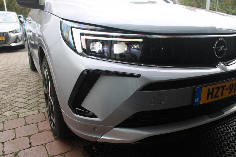 Opel Grandland 1.2 Turbo 130PK AUTOMAAT ULTIMATE | STOEL/STUUR/VOORRUIT VERWARMING | ACHTRERUITRIJ CAMERA | DODEHOEK DETECTIE | ELEKTRISCH BEDIENBARE ACHTERKLEP | FULL LED MATRIX KOPLAMPEN | NAVIGATIE | 19" LICHTMETALEN VELGEN | ALCANTARA BEKLEDING | APPLE CARPLAY/ANDROID AUTO | DRAADLOZE TELEFOONLADER | KEYLESS ENTRY/START | BLACK PACK | ADAPTIVE CRUISE CONTROL | COMFORT STOELEN |