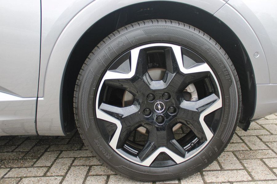 Opel Grandland 1.2 Turbo 130PK AUTOMAAT ULTIMATE | STOEL/STUUR/VOORRUIT VERWARMING | ACHTRERUITRIJ CAMERA | DODEHOEK DETECTIE | ELEKTRISCH BEDIENBARE ACHTERKLEP | FULL LED MATRIX KOPLAMPEN | NAVIGATIE | 19" LICHTMETALEN VELGEN | ALCANTARA BEKLEDING | APPLE CARPLAY/ANDROID AUTO | DRAADLOZE TELEFOONLADER | KEYLESS ENTRY/START | BLACK PACK | ADAPTIVE CRUISE CONTROL | COMFORT STOELEN |