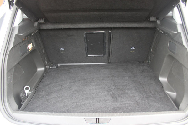 Opel Grandland 1.2 Turbo 130PK AUTOMAAT ULTIMATE | STOEL/STUUR/VOORRUIT VERWARMING | ACHTRERUITRIJ CAMERA | DODEHOEK DETECTIE | ELEKTRISCH BEDIENBARE ACHTERKLEP | FULL LED MATRIX KOPLAMPEN | NAVIGATIE | 19" LICHTMETALEN VELGEN | ALCANTARA BEKLEDING | APPLE CARPLAY/ANDROID AUTO | DRAADLOZE TELEFOONLADER | KEYLESS ENTRY/START | BLACK PACK | ADAPTIVE CRUISE CONTROL | COMFORT STOELEN |