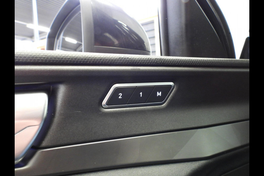 Lynk & Co 01 1.5 PHEV BlackLine NAVI/360CAM/SCHUIFDAK/LED/20"LMV!