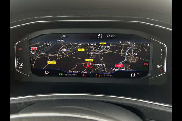 Volkswagen T-Roc 1.5 TSI Sport LED | Trekhaak | Carplay | Camera | Navi | Virtual Cockpit | PDC