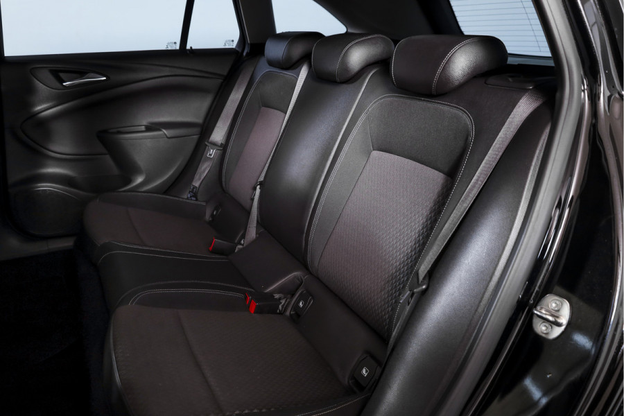 Opel Astra Sports Tourer 1.0 105 PK Business+ | Cruise | PDC | NAV+App. Connect | ECC | 17" LM | Trekhaak |