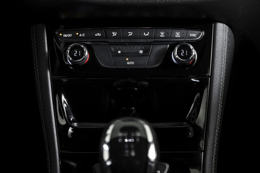 Opel Astra Sports Tourer 1.0 105 PK Business+ | Cruise | PDC | NAV+App. Connect | ECC | 17" LM | Trekhaak |