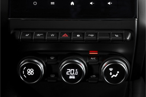 Renault Captur 1.3 TCe 155 PK Initiale Paris - Automaat | Adapt. Cruise | Bose | Stoelverw. | PDC | Camera | NAV+App. Connect | ECC | LM 18" | Afn. Trekhaak |