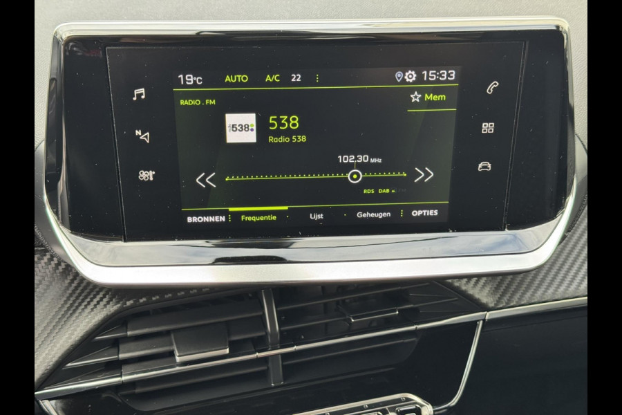 Peugeot 2008 1.2 PureTech Active Cruise control Climate control Achteruitrijcamera Apple/Android Carplay DAB Parkeersensoren V/A
