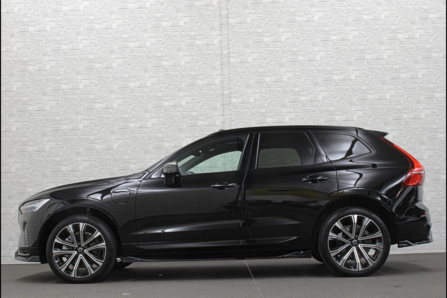 Volvo XC60 T8 AWD Ultimate Dark 455PK | Panorama | R-Design | Pilot-Assist | ACC | Harman-Kardon | Memory | Trekhaak | Sportstoelen | Leder | 21 Inch | Stuur/Stoel/Voorruit-Verwarming | Keyless-Entry | Standkachel | ISO-Glas | Black-Optic | Zwarte Hemel | Draadloos Laden | Carplay | BOVAG Garantie |