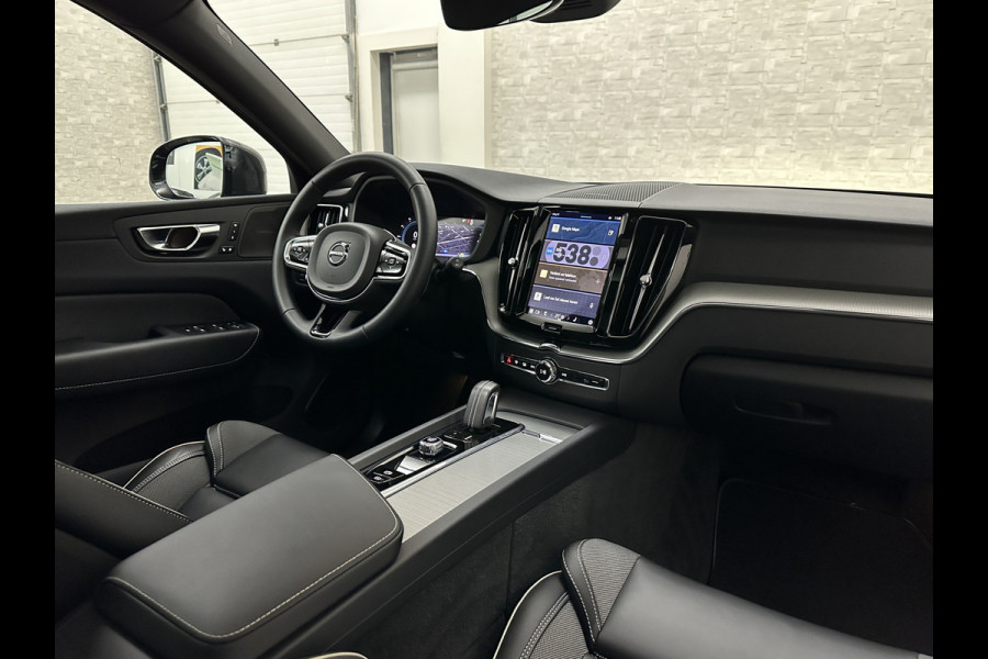 Volvo XC60 T8 AWD Ultimate Dark 455PK | Panorama | R-Design | Pilot-Assist | ACC | Harman-Kardon | Memory | Trekhaak | Sportstoelen | Leder | 21 Inch | Stuur/Stoel/Voorruit-Verwarming | Keyless-Entry | Standkachel | ISO-Glas | Black-Optic | Zwarte Hemel | Draadloos Laden | Carplay | BOVAG Garantie |