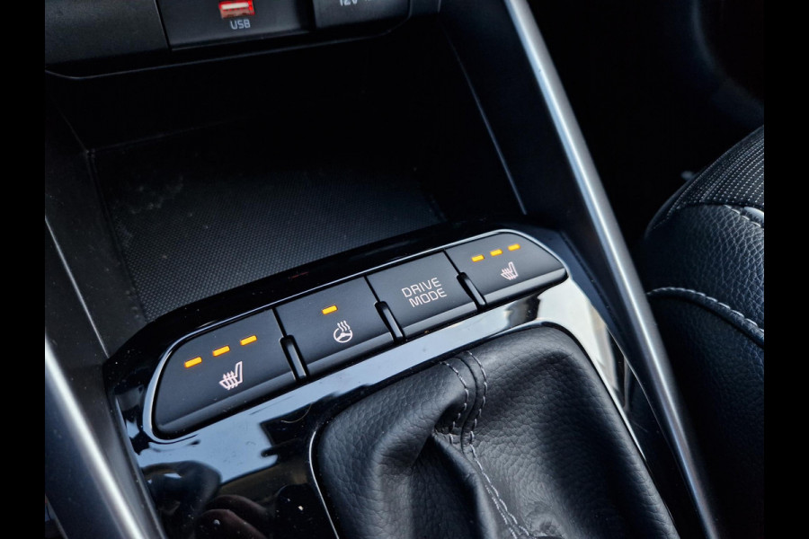 Kia Stonic 1.0 T-GDi MHEV GT-Line | Stoelverwarming | Key-Less | Climate | Navi | Camera | Android Auto\ Apple Carplay | Kia Stonic 1.0 T-GDi MHEV GT-Line | Stoelverwarming | Key-Less | Climate | Navi | Camera | Android Auto\ Apple Carplay |