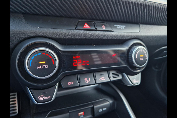 Kia Stonic 1.0 T-GDi MHEV GT-Line | Stoelverwarming | Key-Less | Climate | Navi | Camera | Android Auto\ Apple Carplay | Kia Stonic 1.0 T-GDi MHEV GT-Line | Stoelverwarming | Key-Less | Climate | Navi | Camera | Android Auto\ Apple Carplay |