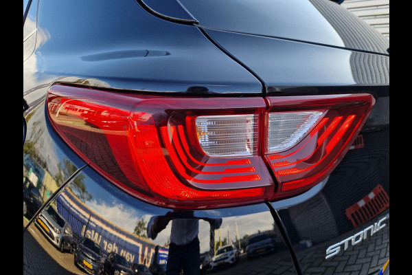 Kia Stonic 1.0 T-GDi MHEV GT-Line | Stoelverwarming | Key-Less | Climate | Navi | Camera | Android Auto\ Apple Carplay | Kia Stonic 1.0 T-GDi MHEV GT-Line | Stoelverwarming | Key-Less | Climate | Navi | Camera | Android Auto\ Apple Carplay |