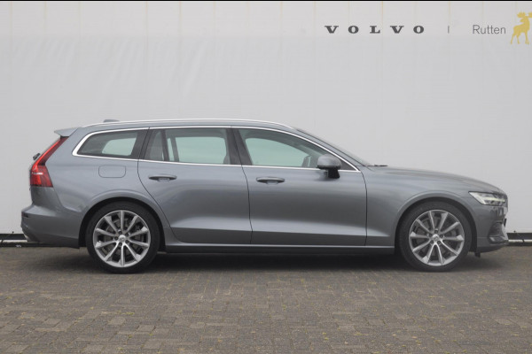 Volvo V60 T5 250PK Automaat Momentum / Adaptieve cruise control / Trekhaak / BLIS / 19" velgen / Elektrische achterklep / Stoel - en stuurwielverwarming / Lederen bekleding