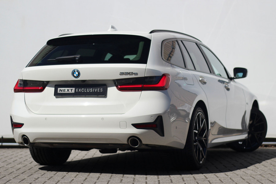 BMW 3 Serie Touring 330e | ACC | Keyless | Camera