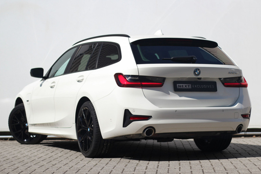 BMW 3 Serie Touring 330e | ACC | Keyless | Camera