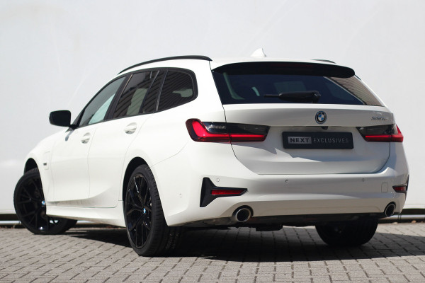 BMW 3 Serie Touring 330e | ACC | Keyless | Camera