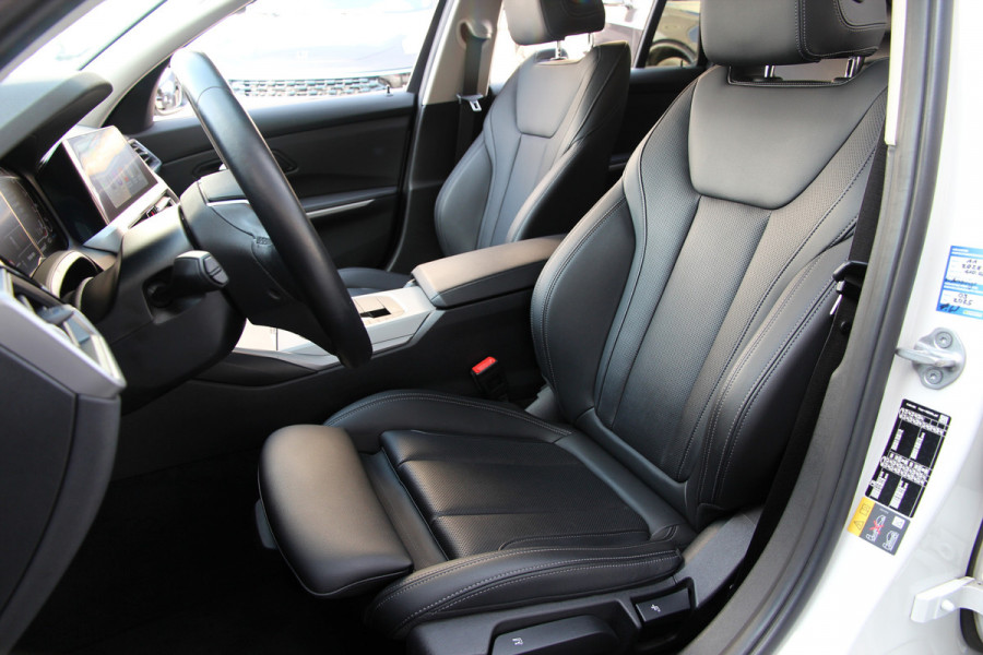 BMW 3 Serie Touring 330e | ACC | Keyless | Camera