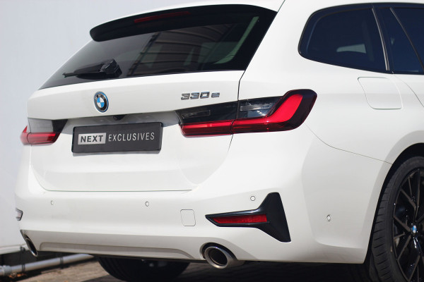 BMW 3 Serie Touring 330e | ACC | Keyless | Camera