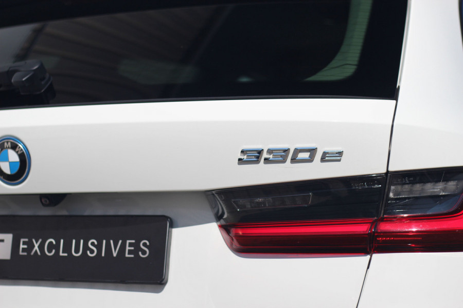 BMW 3 Serie Touring 330e | ACC | Keyless | Camera