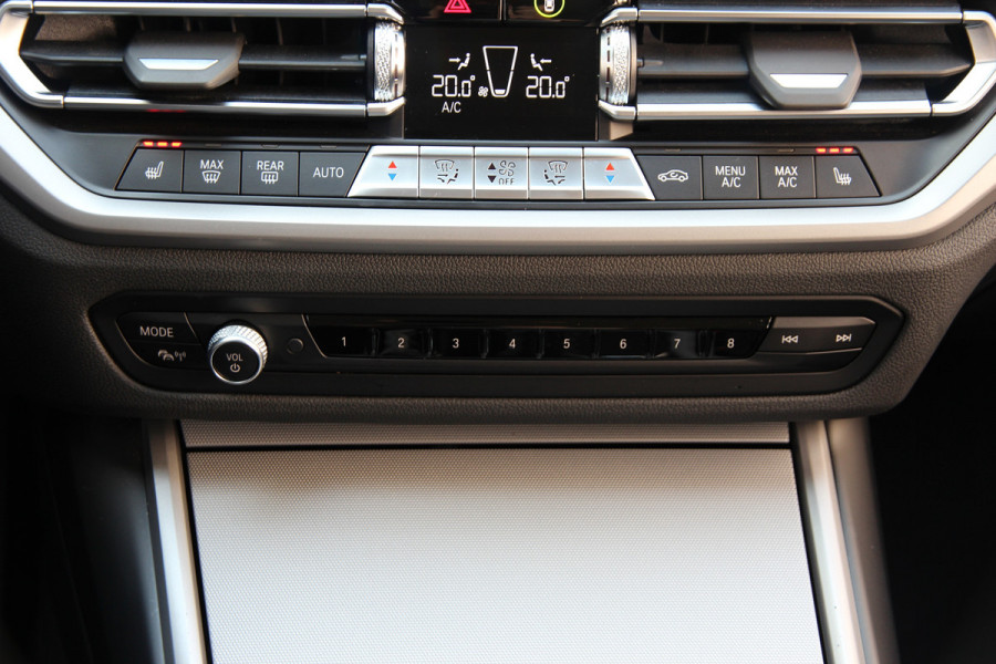 BMW 3 Serie Touring 330e | ACC | Keyless | Camera