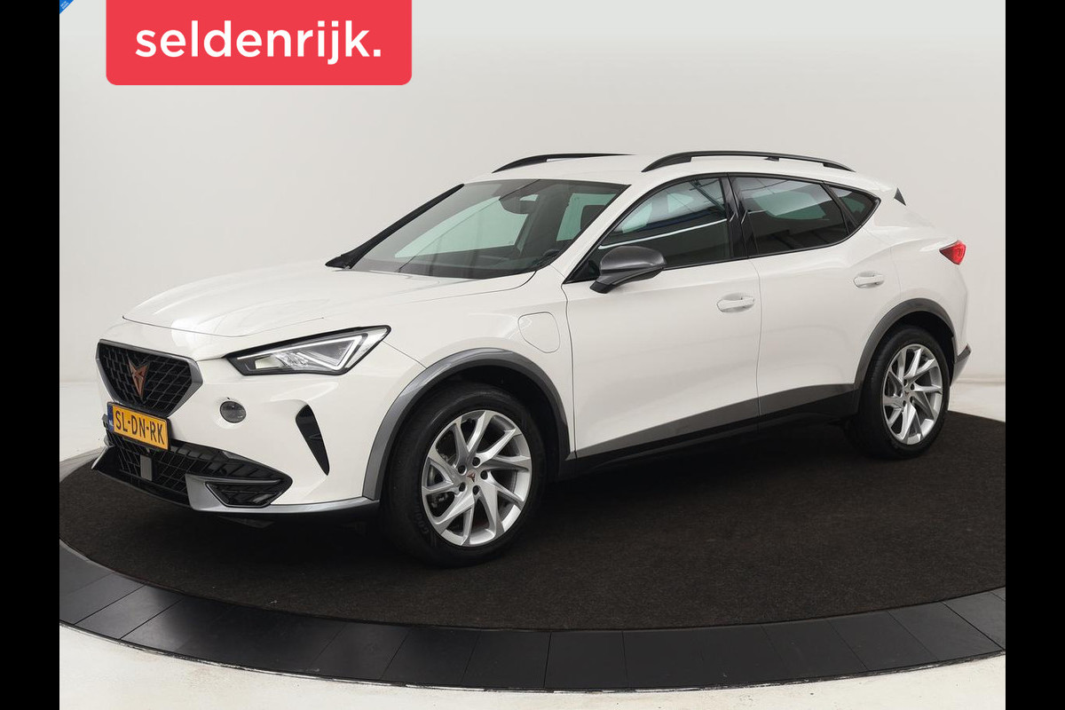 CUPRA Formentor 1.4 e-Hybrid Business | Carplay | Camera | Adaptive cruise | Stuurverwarming | Sportstoelen | Keyless | Sfeerverlichting