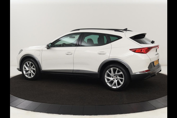 CUPRA Formentor 1.4 e-Hybrid Business | Carplay | Camera | Adaptive cruise | Stuurverwarming | Sportstoelen | Keyless | Sfeerverlichting
