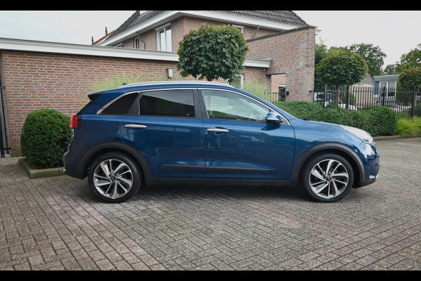 Kia Niro 1.6 GDi Hybrid ExecutiveLine Adaptive Stoelventilatie Memory Leder Keyless 18''