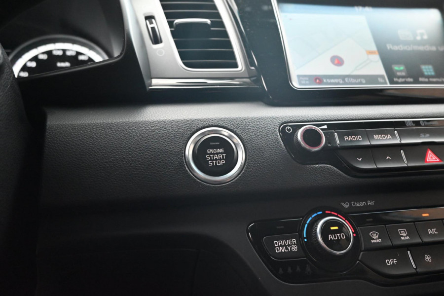 Kia Niro 1.6 GDi Hybrid ExecutiveLine Adaptive Stoelventilatie Memory Leder Keyless 18''