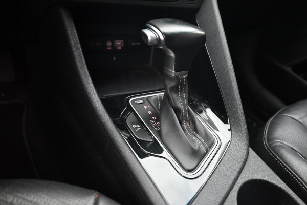 Kia Niro 1.6 GDi Hybrid ExecutiveLine Adaptive Stoelventilatie Memory Leder Keyless 18''