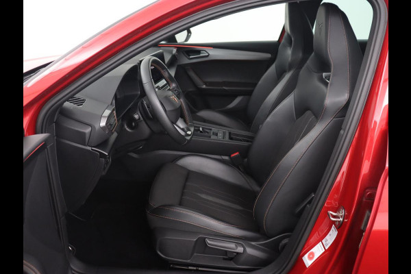 CUPRA Leon Sportstourer 1.4 TSI eHybrid PHEV FR | Trekhaak Wegklapbaar | Stuurverwarming | Full LED | Camera | Stoelverwarming | Apple Carplay