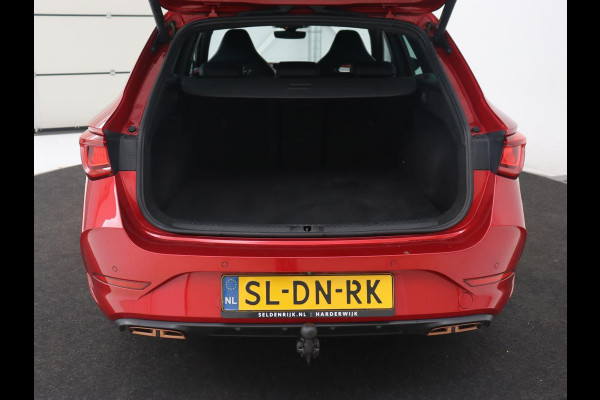 CUPRA Leon Sportstourer 1.4 TSI eHybrid PHEV FR | Trekhaak Wegklapbaar | Stuurverwarming | Full LED | Camera | Stoelverwarming | Apple Carplay