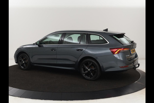 Škoda Octavia 1.4 TSI iV PHEV Business Edition | Camera | Trekhaak | Sfeerverlichting | Carplay | Navigatie | Verwarmde voorruit | Climate control | Cruise control