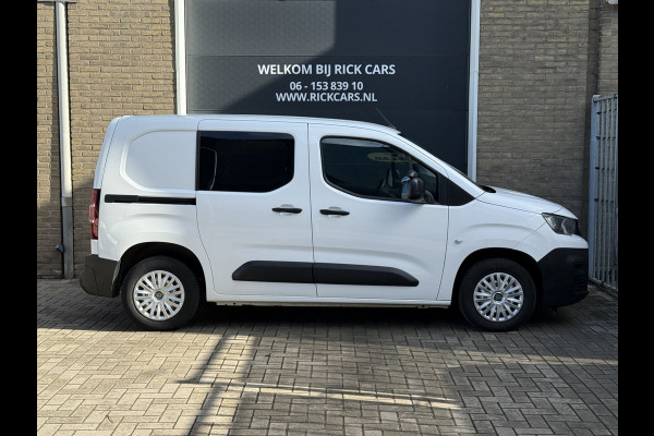 Peugeot Partner 1.2 PureTech 111PK Benzine Premium EMISSIE VRIJE ZONE/ Navigatiesysteem/cruise control/CarPlay