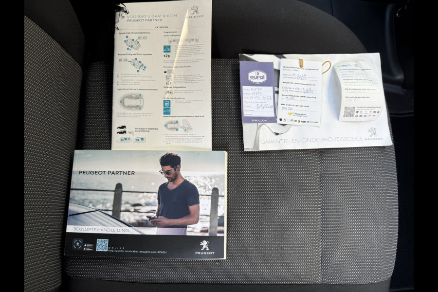 Peugeot Partner 1.2 PureTech 111PK Benzine Premium EMISSIE VRIJE ZONE/ Navigatiesysteem/cruise control/CarPlay