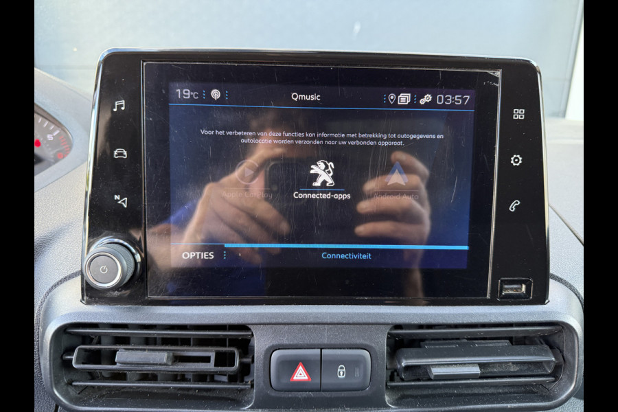 Peugeot Partner 1.2 PureTech 111PK Benzine Premium EMISSIE VRIJE ZONE/ Navigatiesysteem/cruise control/CarPlay