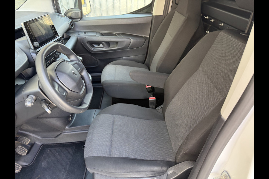 Peugeot Partner 1.2 PureTech 111PK Benzine Premium EMISSIE VRIJE ZONE/ Navigatiesysteem/cruise control/CarPlay