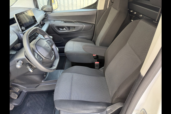 Peugeot Partner 1.2 PureTech 111PK Benzine Premium EMISSIE VRIJE ZONE/ Navigatiesysteem/cruise control/CarPlay