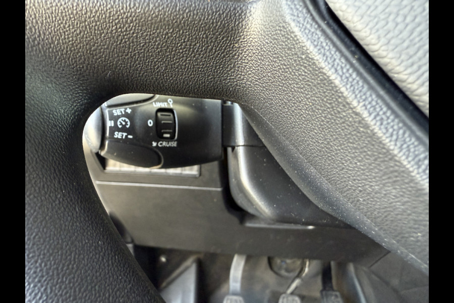 Peugeot Partner 1.2 PureTech 111PK Benzine Premium EMISSIE VRIJE ZONE/ Navigatiesysteem/cruise control/CarPlay
