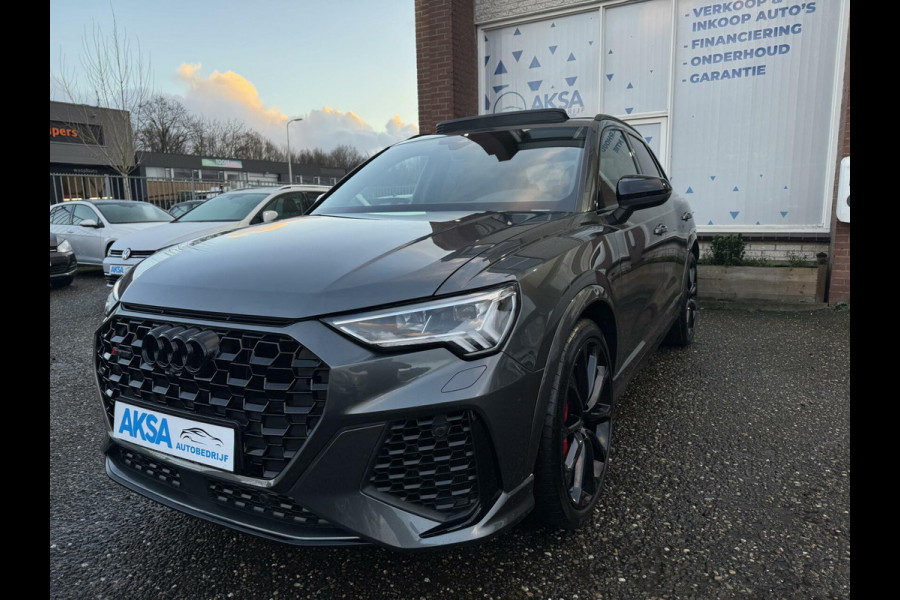 Audi RS Q3 RS Q3 2.5 TFSI