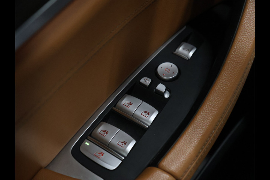 BMW X3 xDrive30i High Executive Luxury Line [SCHUIFKANTELDAK, VOL LEDER, ADAPTIVE LED, PDC V+A, STOELVERWARMING, CRUISE, BLUETOOTH, CLIMATE, NIEUWSTAAT]
