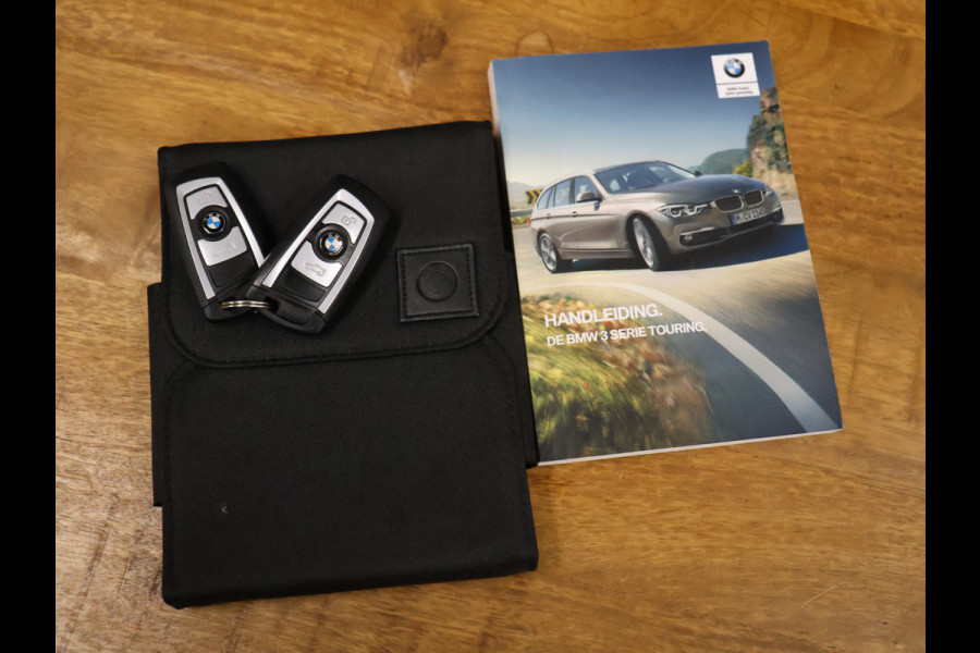 BMW 3 Serie Touring 320i Luxury Edition [GROOT NAVIGATIE, VOL LEDER, STOELVERWARMING, PDC ACHTER, LEDVERLICHTING, BLUETOOTH, CLIMATE CONTROL, NIEUWSTAAT]