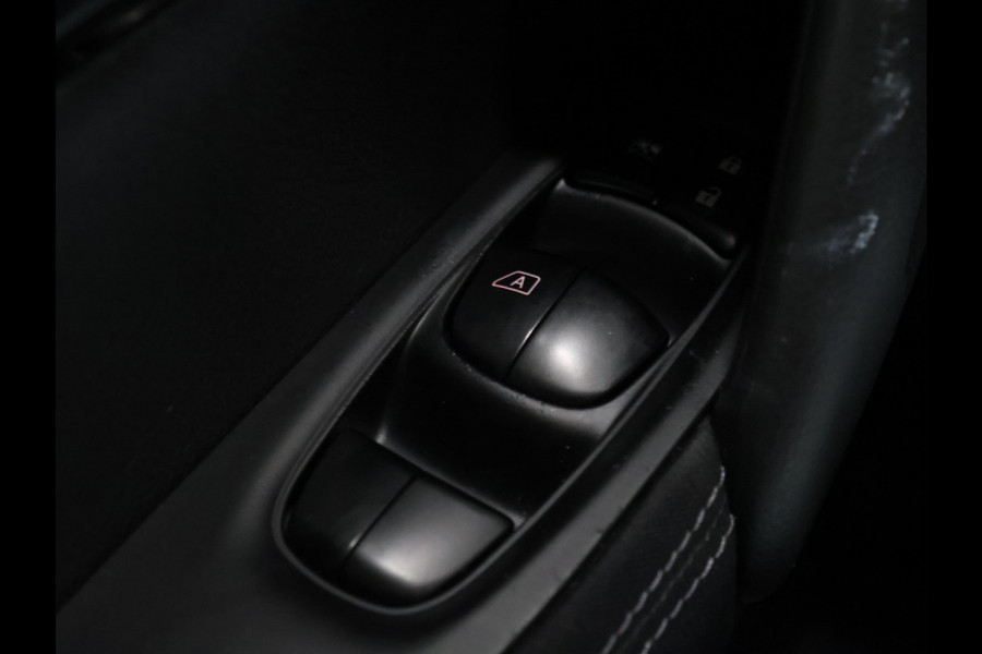 Nissan QASHQAI 1.2 N-Connecta [6-BAK, TREKHAAK, CAMERA, CRUISE, PDC V+A, BLUETOOTH, CLIMATE, NIEUWSTAAT]