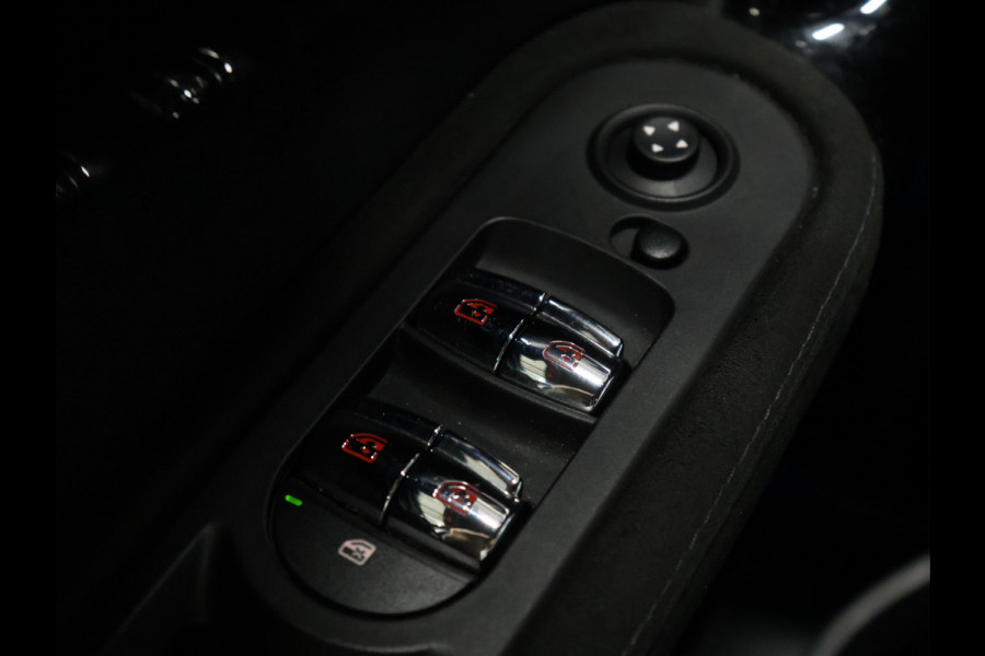 MINI Countryman 2.0 Cooper S Chili JCW [APPLE CARPLAY, SPORTSTUUR, SPORTSTOELEN, STOELVERWARMING, PDC V+A, CRUISE, CLIMATE, NIEUWSTAAT]