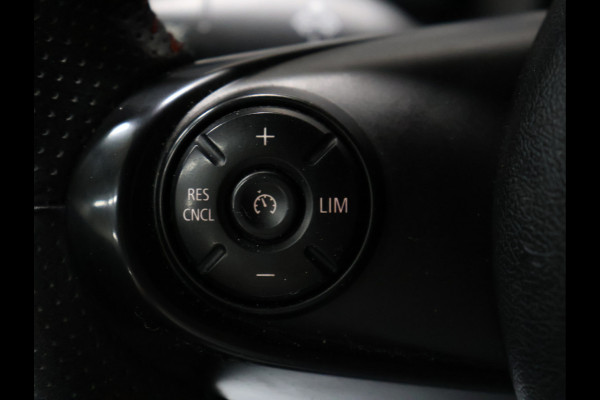 MINI Countryman 2.0 Cooper S Chili JCW [APPLE CARPLAY, SPORTSTUUR, SPORTSTOELEN, STOELVERWARMING, PDC V+A, CRUISE, CLIMATE, NIEUWSTAAT]