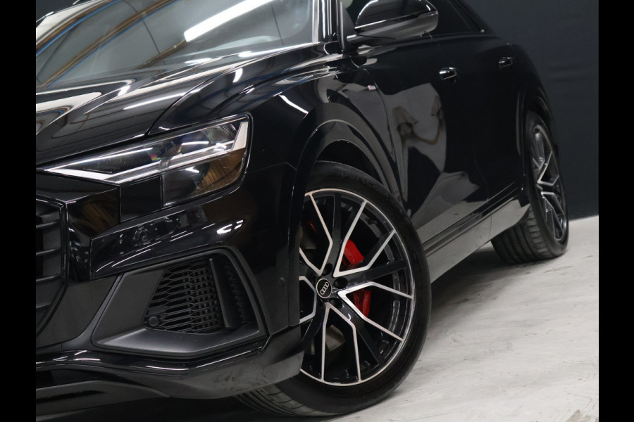 Audi Q8 55 TFSI e quattro S Line Sport [RS STOELEN, SCHUIFKANTELDAK, APPLE CARPLAY, BANG & OLUFSEN, MEMORY SEATS, ADAPTIVE CRUISE, 360 CAMERA, STUURVERWARMING, STOELVERWARMING, NIEUWSTAAT]