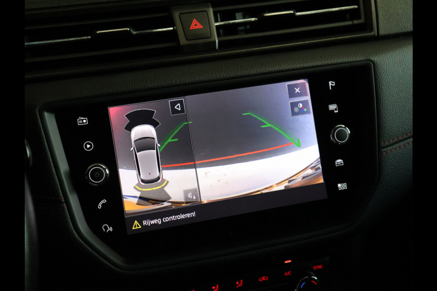 Seat Ibiza 1.0 TSI FR Business Intense [BEATS, SCHUIFKANTELDAK, CAMERA, STOELVERWARMING, APPLE CARPLAY, FR VELGEN, NIEUWSTAAT]