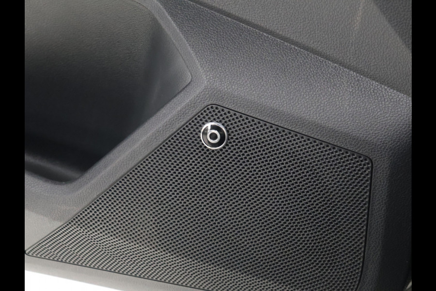 Seat Ibiza 1.0 TSI FR Business Intense [BEATS, SCHUIFKANTELDAK, CAMERA, STOELVERWARMING, APPLE CARPLAY, FR VELGEN, NIEUWSTAAT]